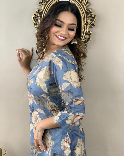 Women's Rayon Blend Straight Printed Kurta with Pant