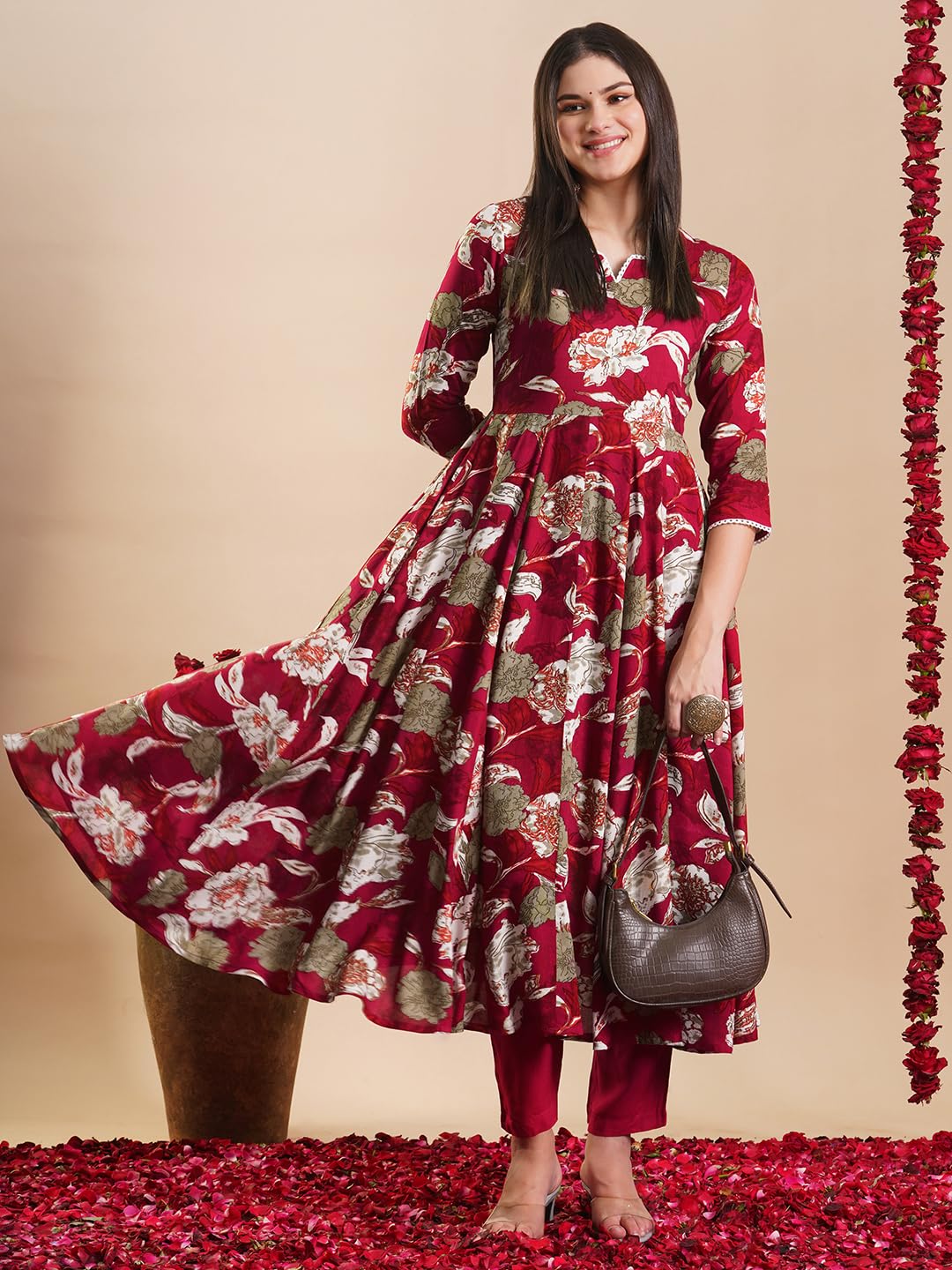 ANNI DESIGNER Women Rayon Blend Kurta & Pant
