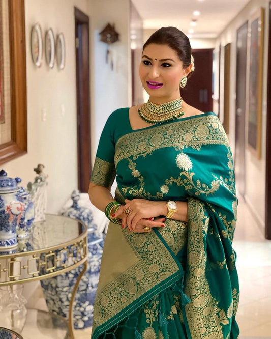 Women's  Soft Silk Banarasi Sarees With Blouse Piece