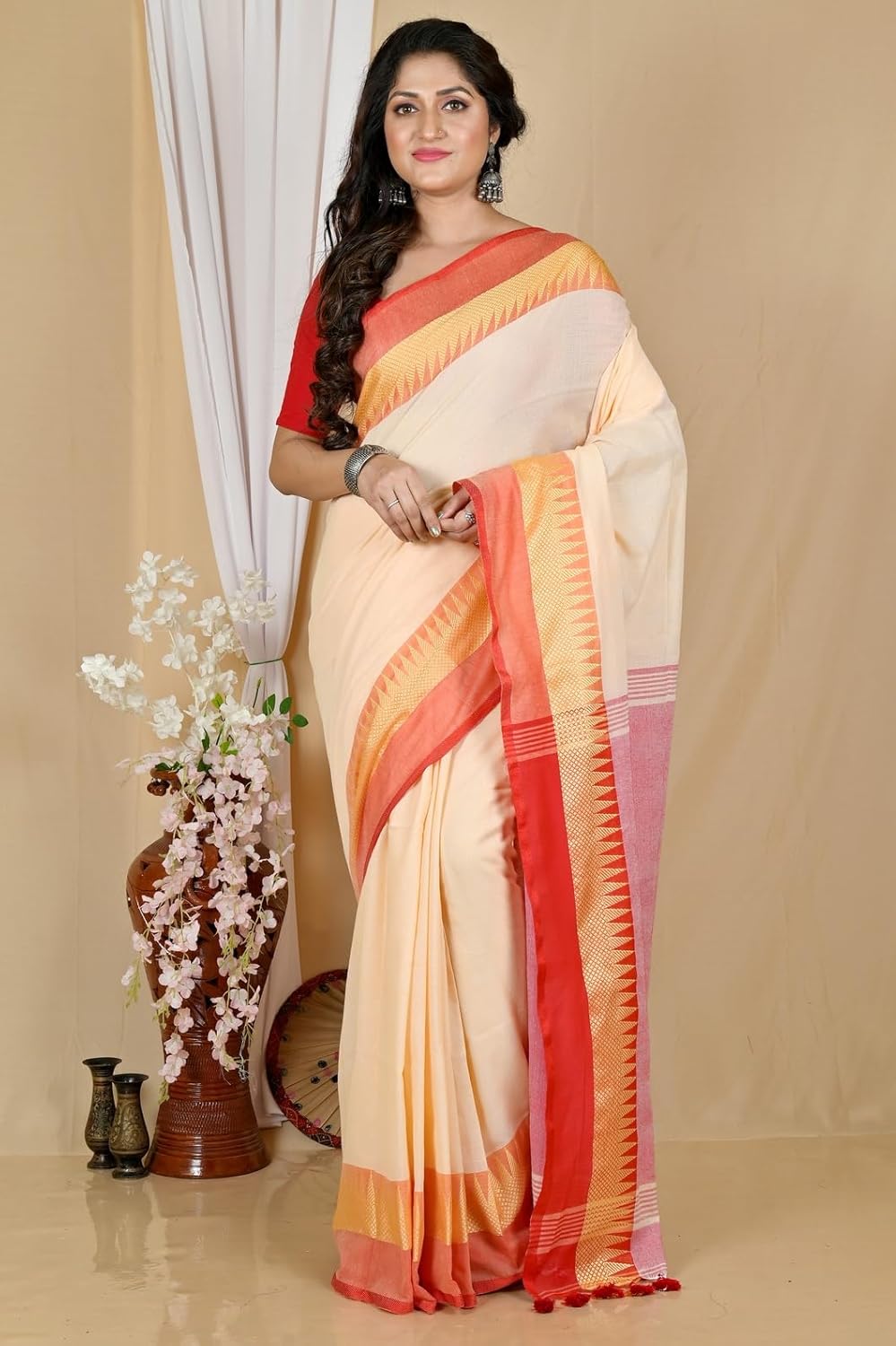 Handloom Saree With Unstitched Running Blouse Piece