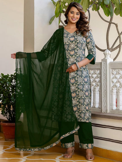 Women's Crepe Printed Kurta with Pant and Dupatta Set