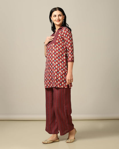 Women's Cotton Blend Printed Straight Kurta with Pant