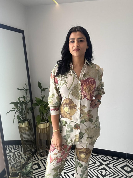 LookMark Women Kurta Set With Floral Print