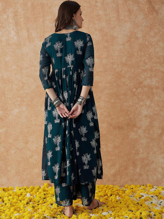rytras Women Rayon Alia Cut Kurta And Palazzo Set