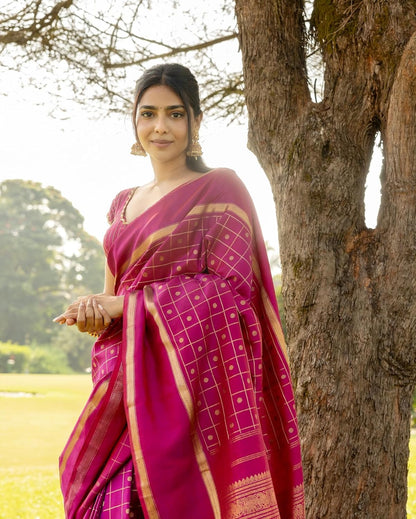 Women's Banarasi Sarees With Blouse Piece