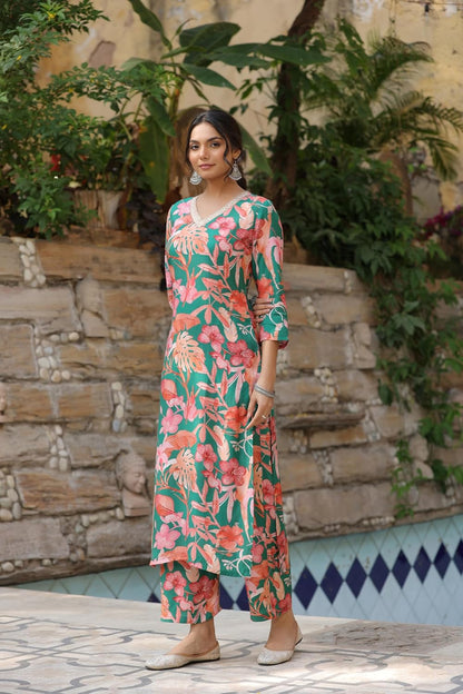 DESIGNER Women's Rayon Blend Kurta with Palazzo