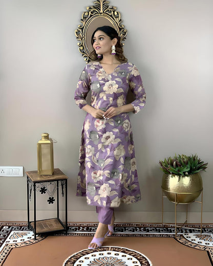 Women's Rayon Blend Straight Printed Kurta with Pant