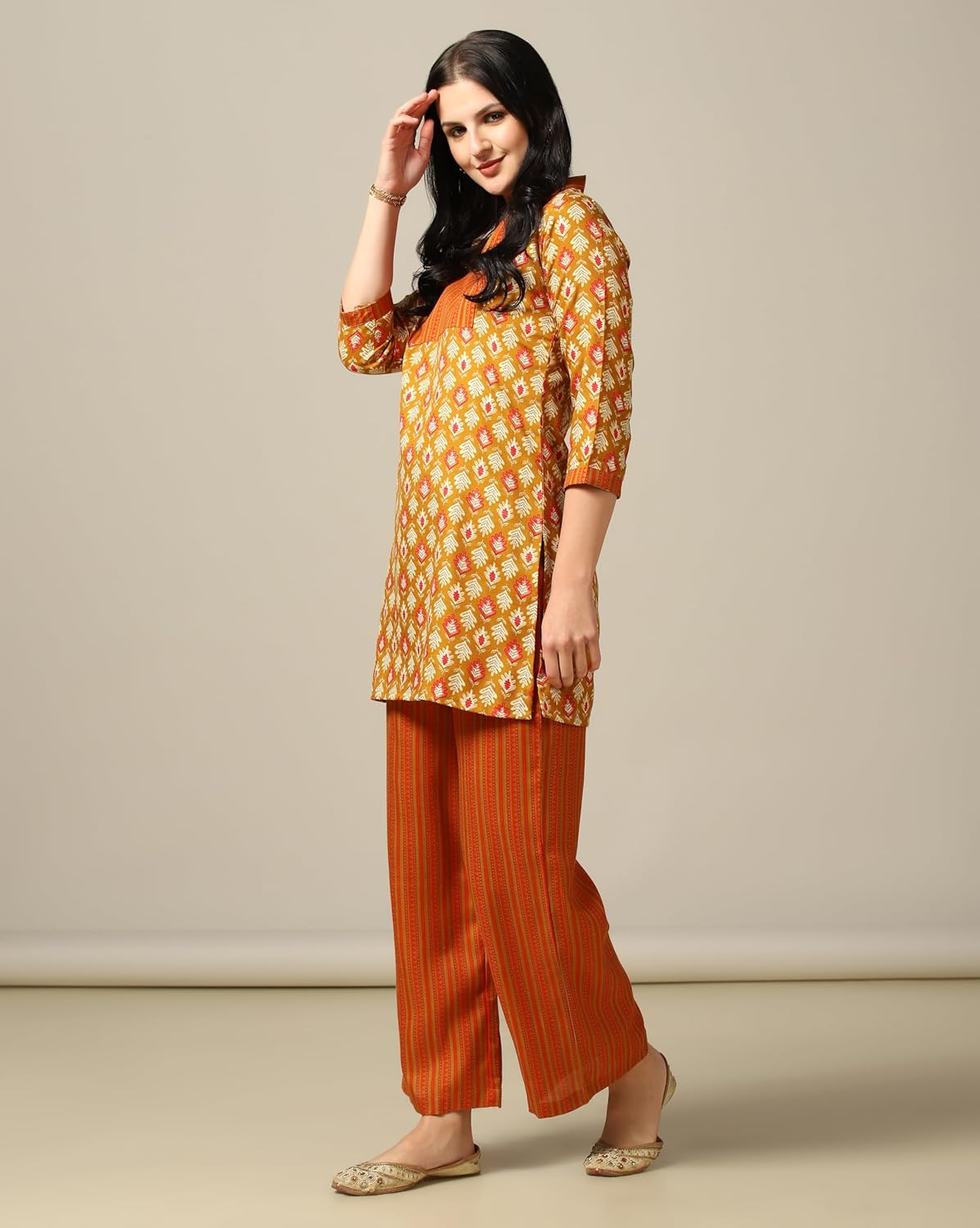 Women's Cotton Blend Printed Straight Kurta with Pant