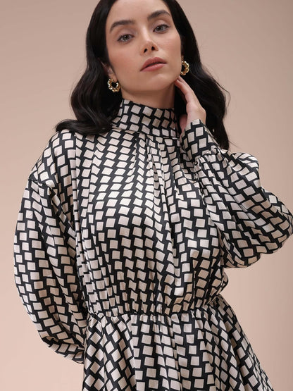 Women Flared Geometric Print Round Neck Dress