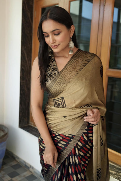 FASHION Women's  Floral Printed Saree with Blouse Piece