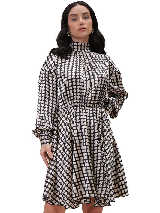 Women Flared Geometric Print Round Neck Dress