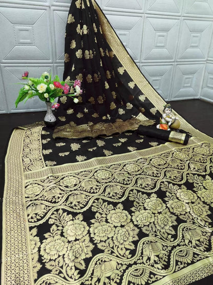 Women's Banarasi SareeSilk Saree With Blouse Piece