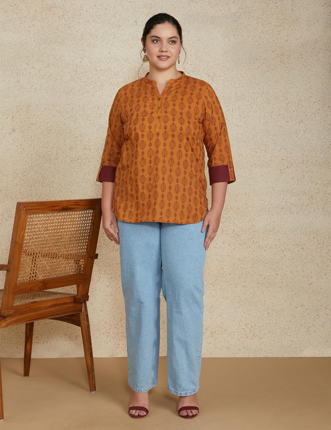 Myx Women's Cotton Printed Straight-fit Short Kurti