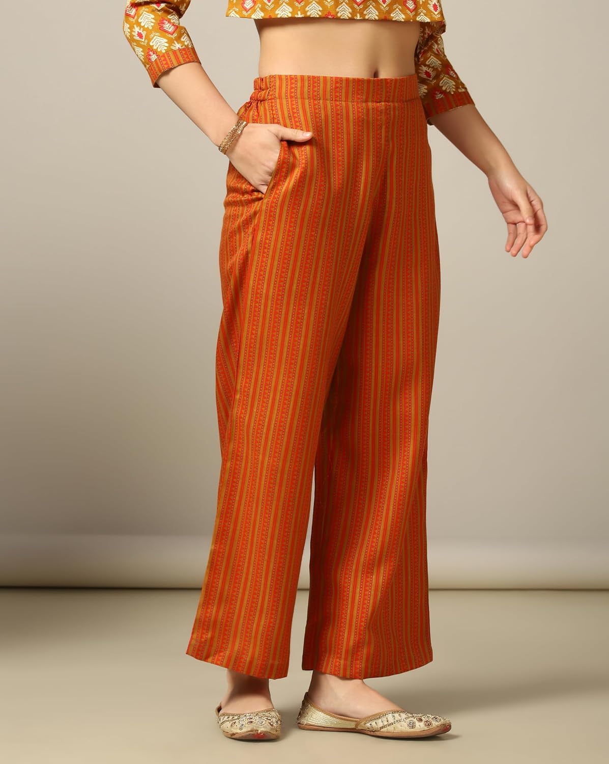 Women's Cotton Blend Printed Straight Kurta with Pant