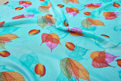 FASHION  Floral Printed Saree with Blouse Piece