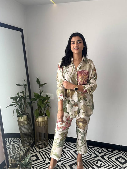 LookMark Women Kurta Set With Floral Print