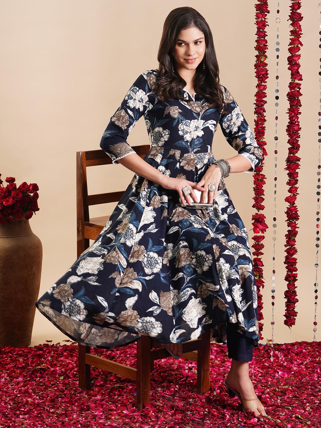 ANNI DESIGNER Women Rayon Blend Kurta & Pant