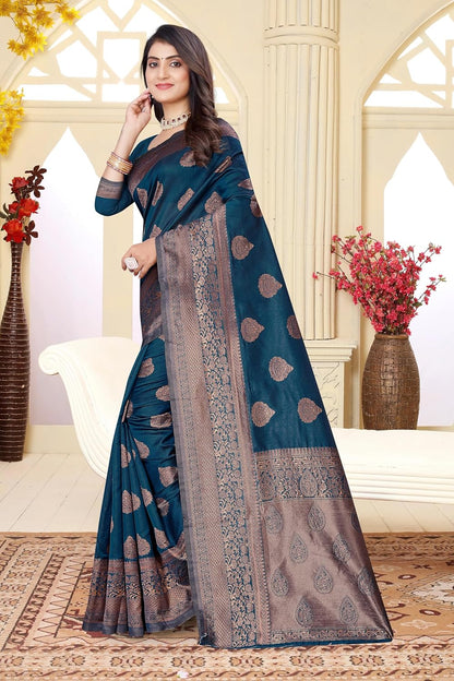 Women's Banarasi Sarees With Blouse Piece
