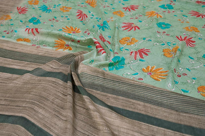 FASHION  Floral Printed Saree with Blouse Piece
