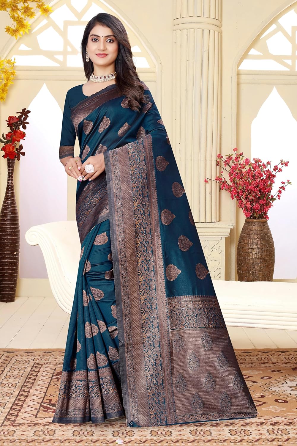Women's Banarasi Sarees With Blouse Piece