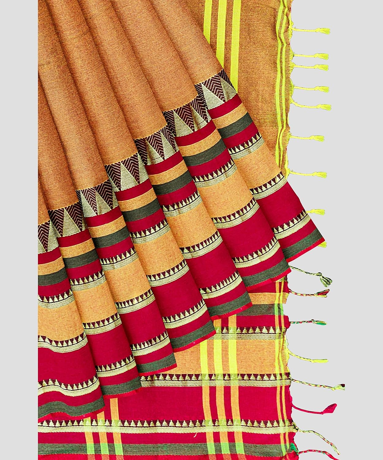 Handloom Saree With Unstitched Running Blouse Piece