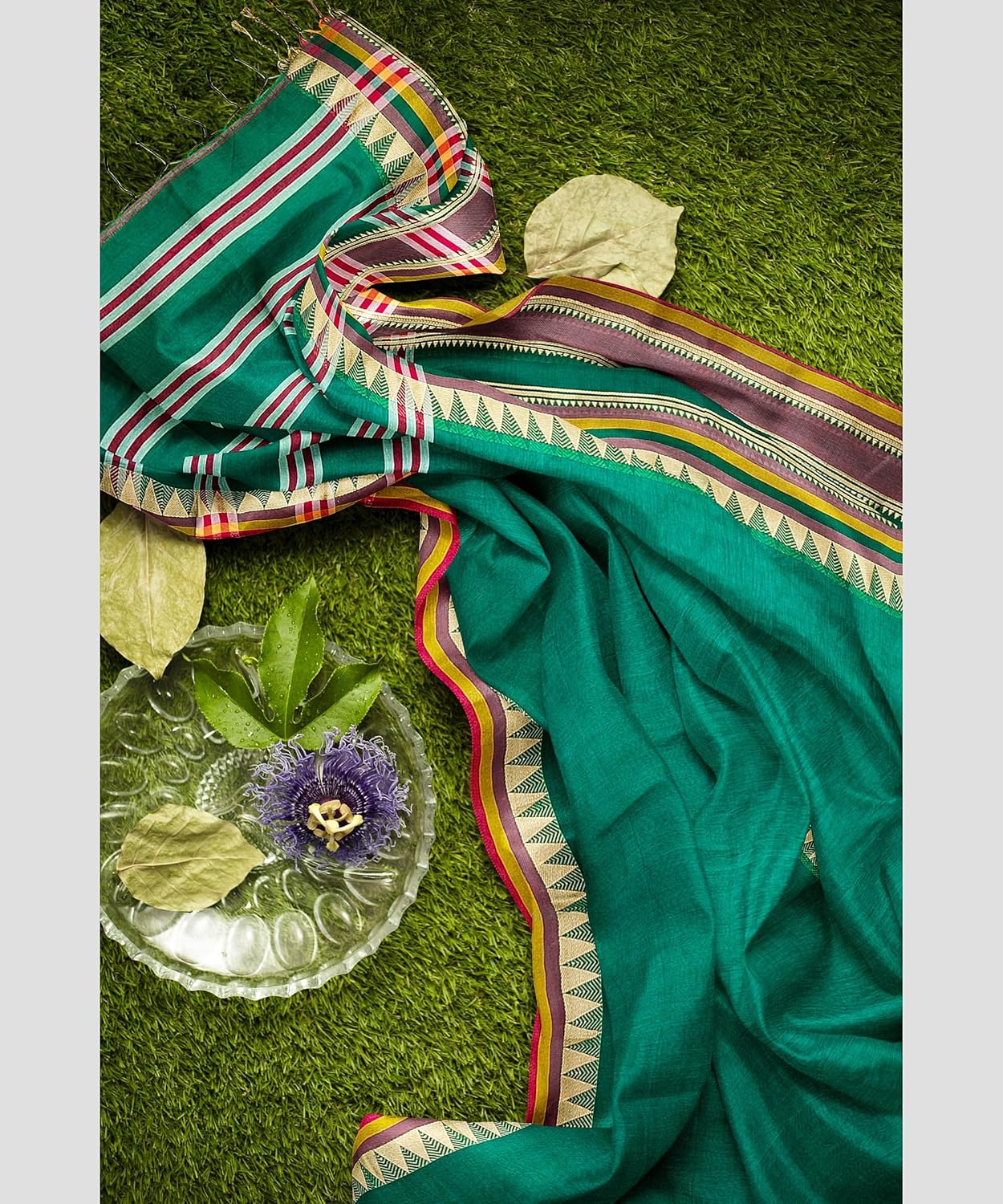 Handloom Saree With Unstitched Running Blouse Piece