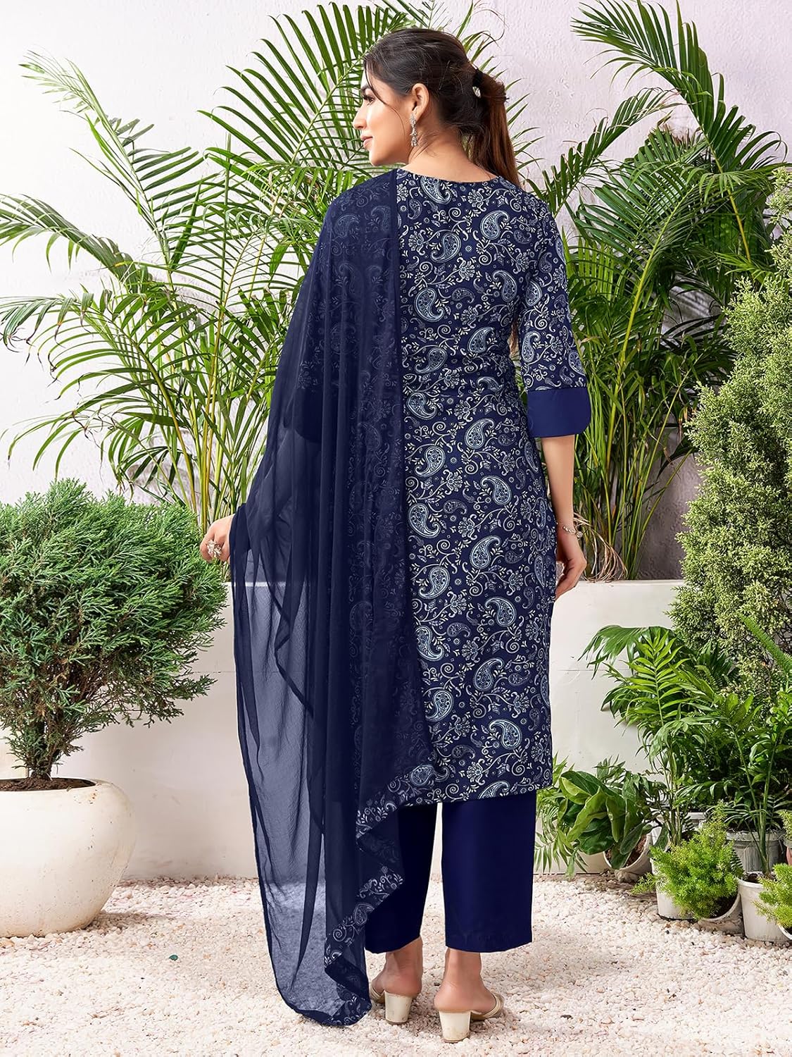 Women's Crepe Printed Kurta with Pant and Dupatta Set