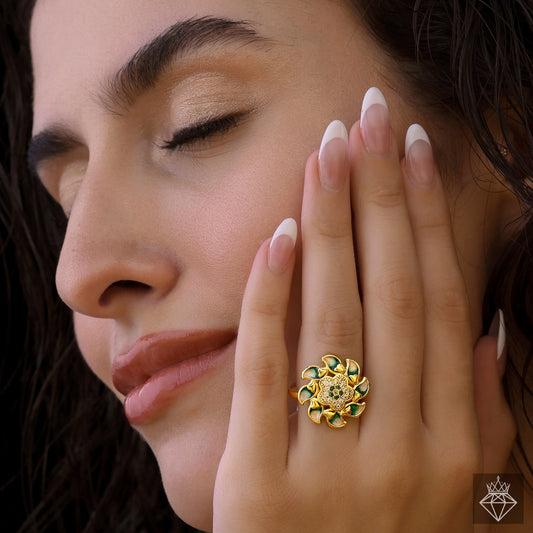 Golden Flower Ring (Adjustable Size)